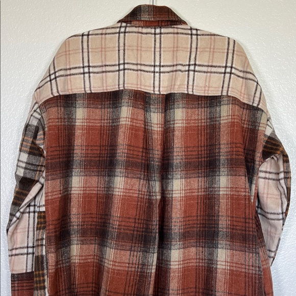 Brown and cream long plaid shacket, size small - Picture 7 of 9